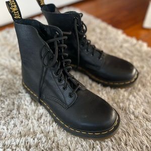 Black Dr. Martens, Size 8, like new.